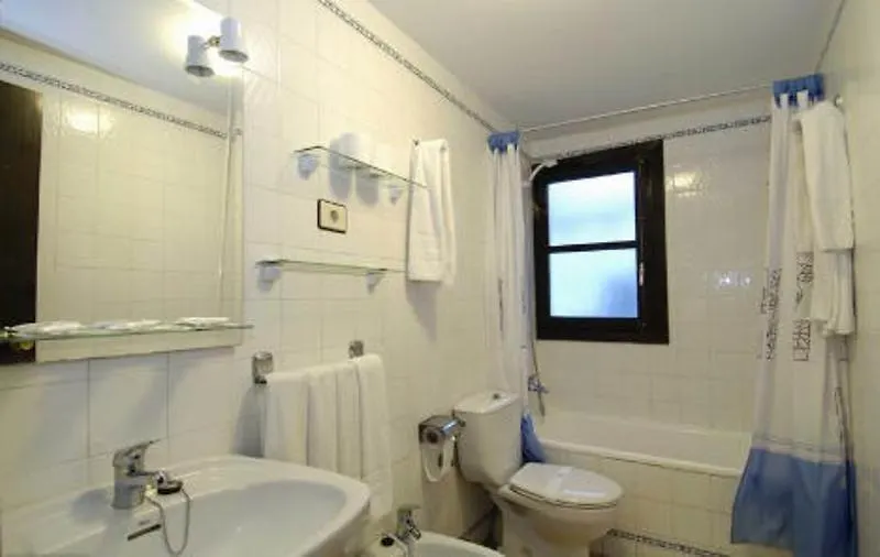 Aparthotel Turismo Tropical 萨各夫雷纳