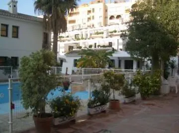 Aparthotel Turismo Tropical 萨各夫雷纳 酒店